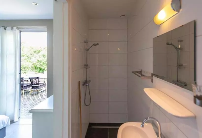 Hotelli Hof Van Renesse