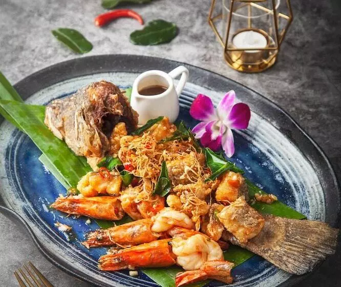 هتل Arun Riverside Bangkok