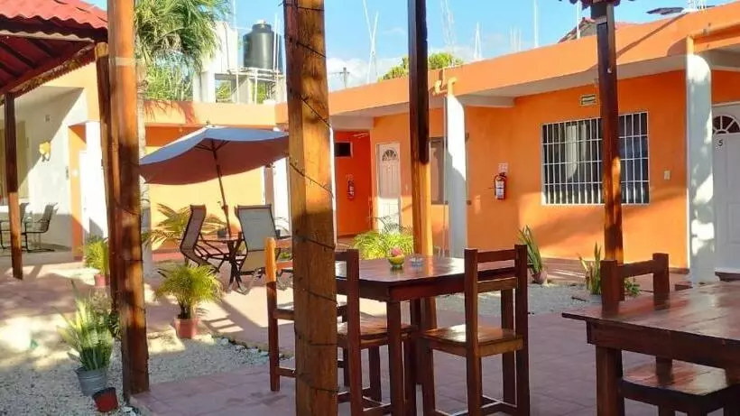 هتل Casa Ariana
