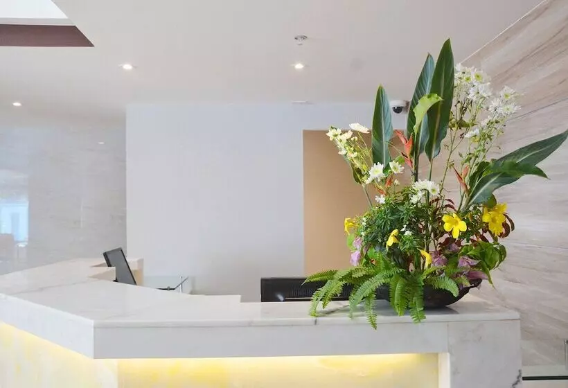 هتل Commander Suites De Boracay