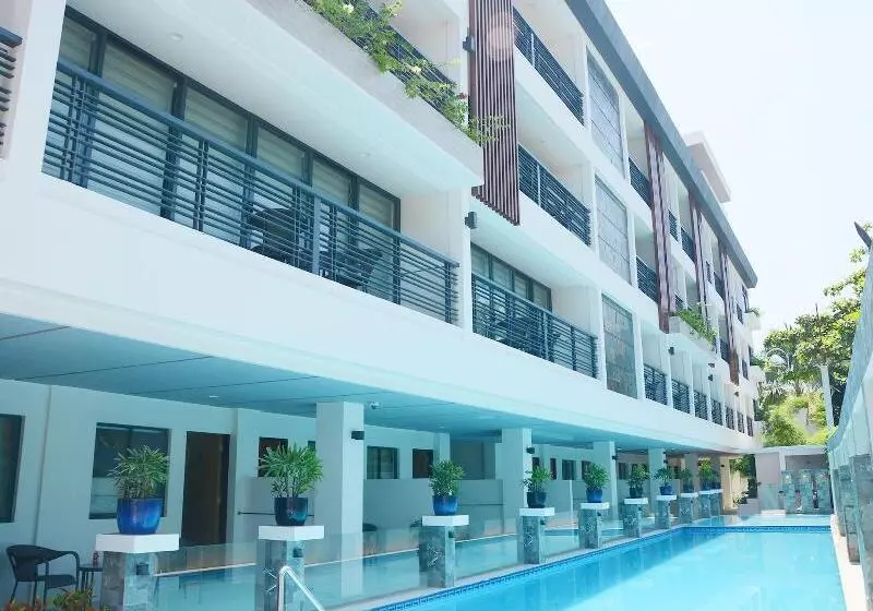 هتل Commander Suites De Boracay