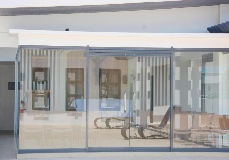 Otel Commander Suites De Boracay