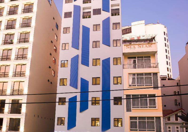 Sofiana My Khe Hotel & Spa Rooftop Pool Bar