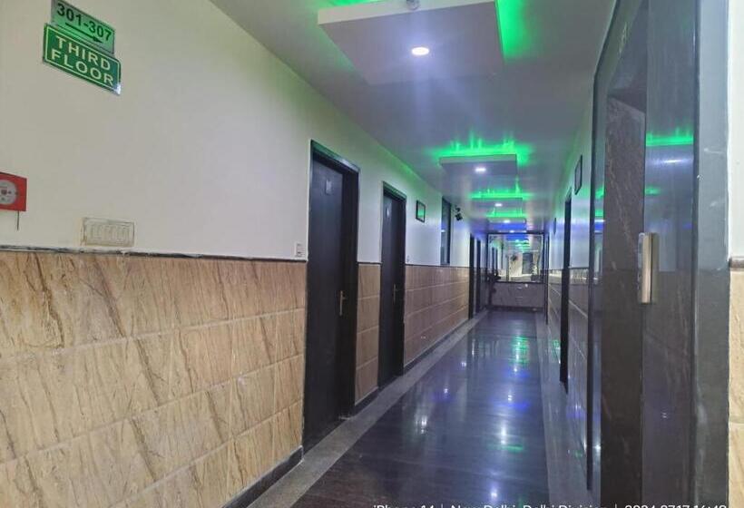 Jet Fox By Aero View Hotel, Delhi Airport