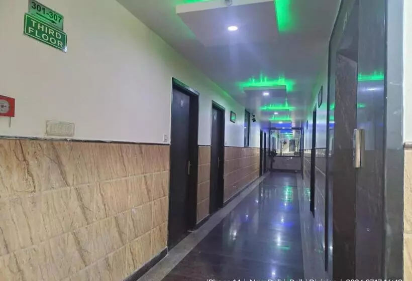 Jet Fox By Aero View Hotel, Delhi Airport