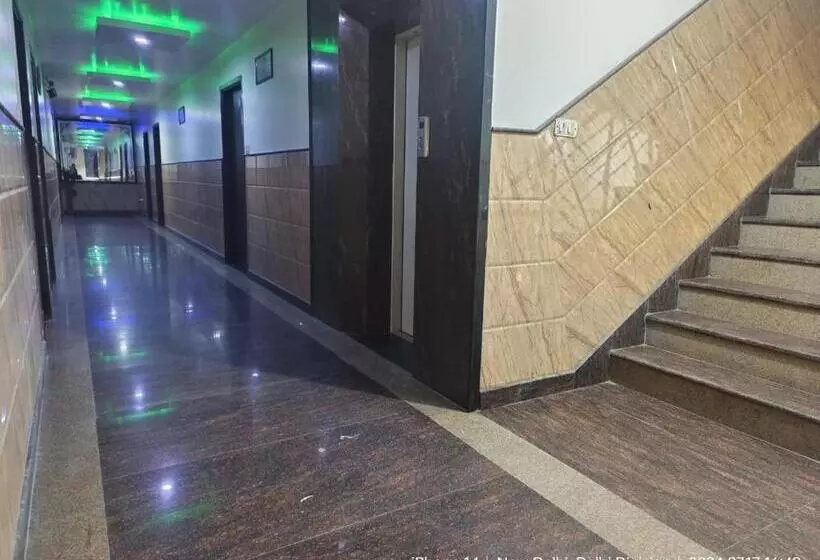 Jet Fox By Aero View Hotel, Delhi Airport