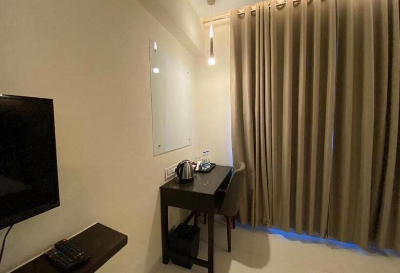 هتل Singh`s By Wb Inn, Vashi, Navi Mumbai