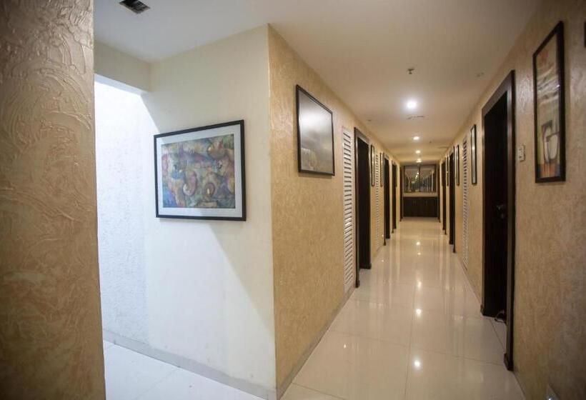 هتل Singh`s By Wb Inn, Vashi, Navi Mumbai