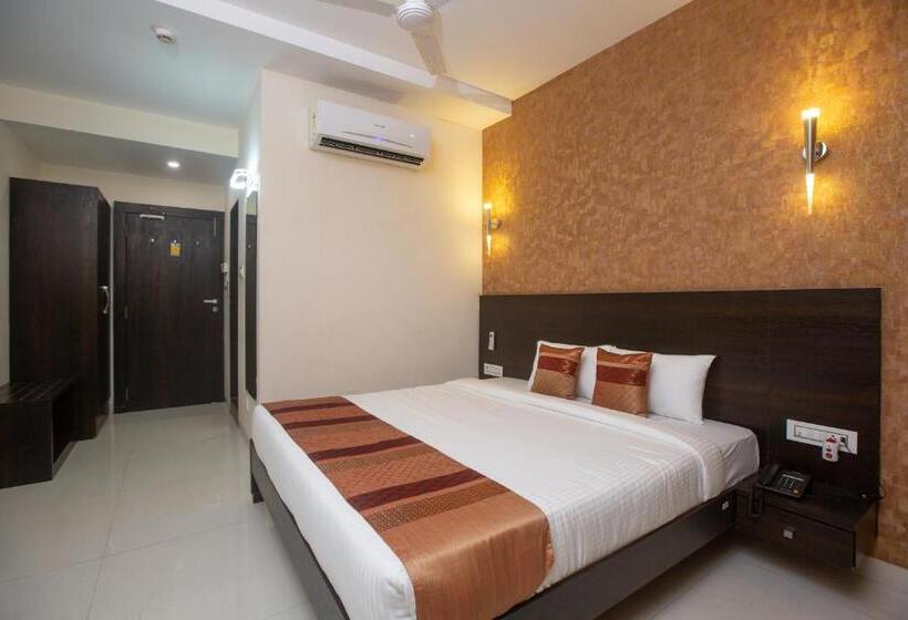 هتل Singh`s By Wb Inn, Vashi, Navi Mumbai