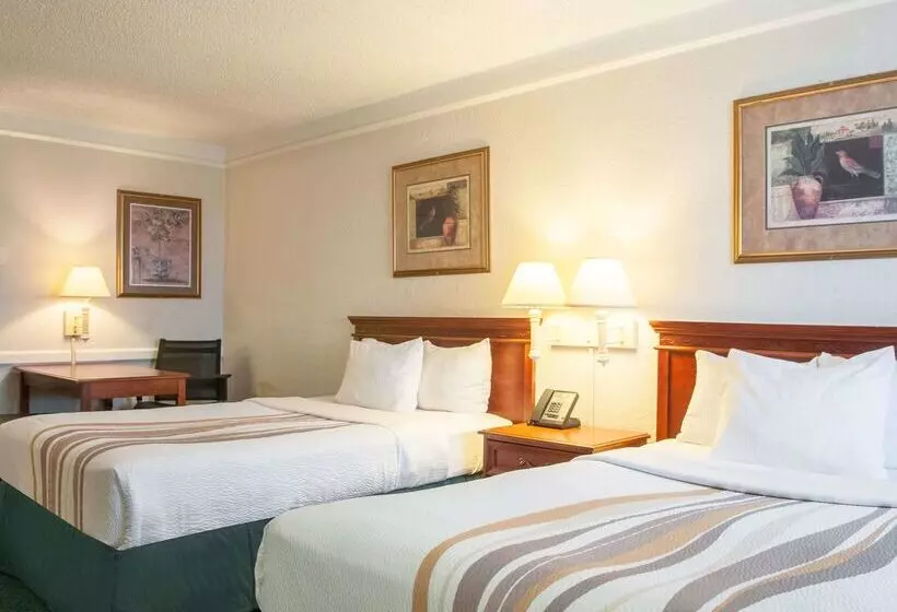 호텔 La Quinta Inn By Wyndham New Orleans Veterans / Metairie