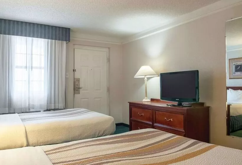 호텔 La Quinta Inn By Wyndham New Orleans Veterans / Metairie