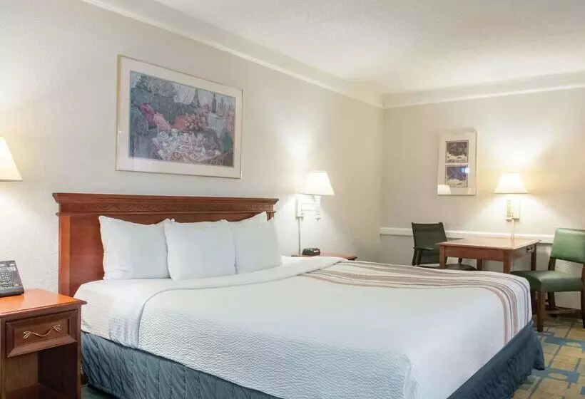 호텔 La Quinta Inn By Wyndham New Orleans Veterans / Metairie