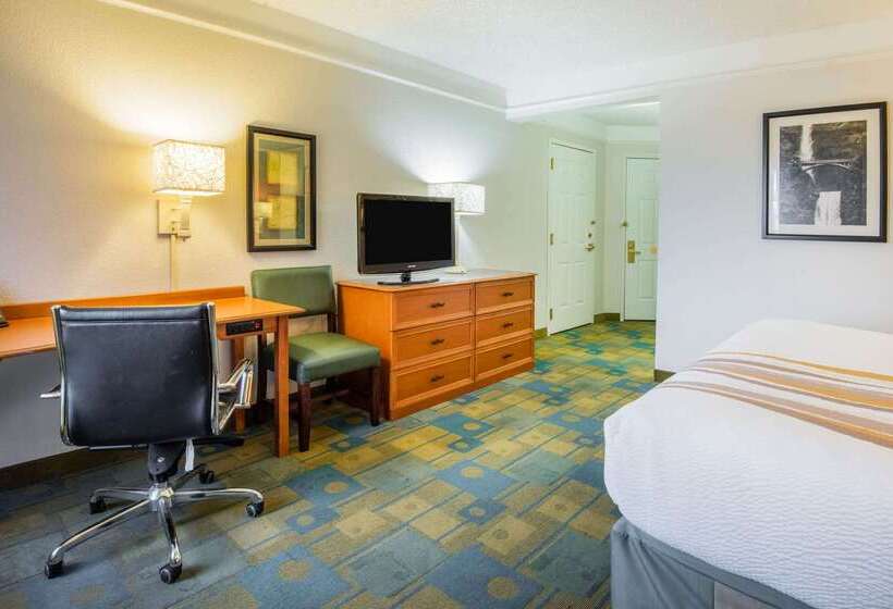 هتل La Quinta By Wyndham Colorado Springs South Airport