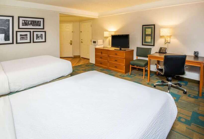 هتل La Quinta By Wyndham Colorado Springs South Airport