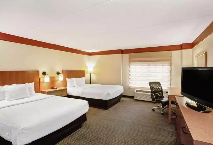 酒店 La Quinta By Wyndham Memphis Primacy Parkway