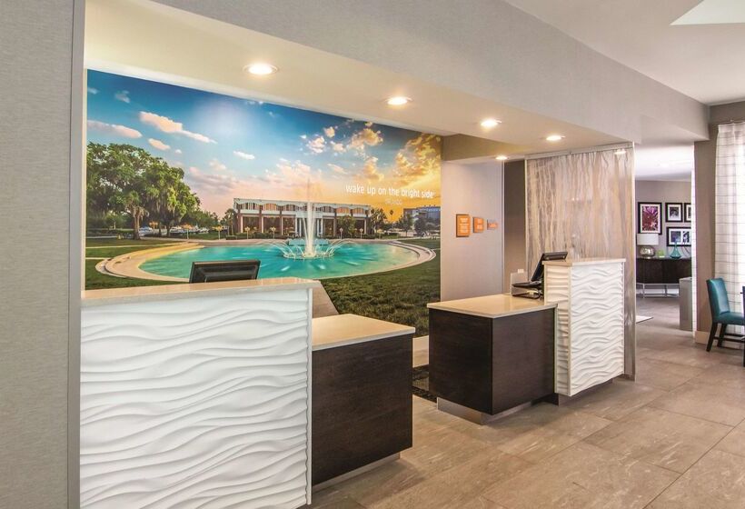 酒店 La Quinta By Wyndham Orlando Ucf