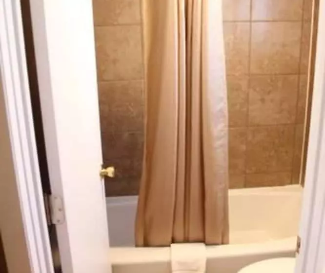 Hotelli Lakeshor Motor Inn