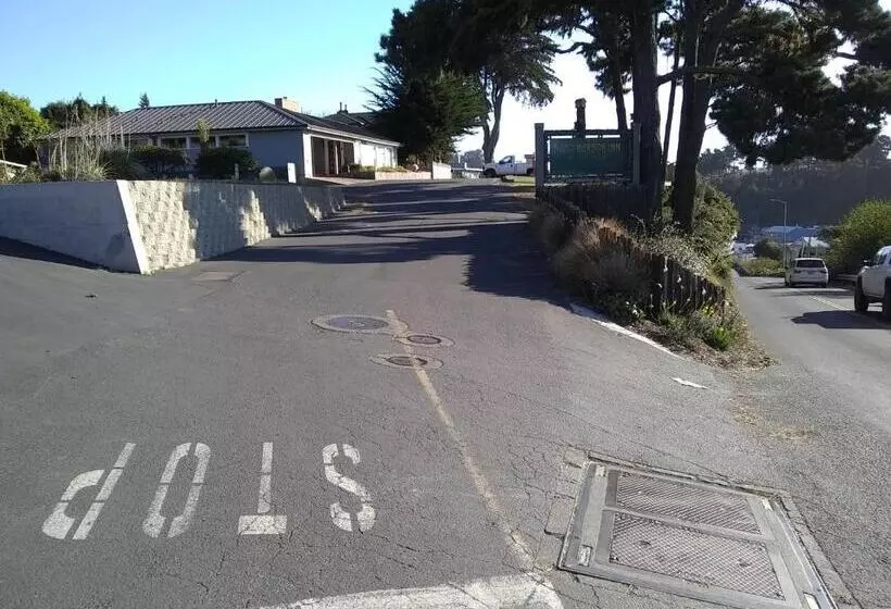 Hotelli Lodge at Noyo River