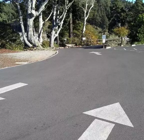 Hotelli Lodge at Noyo River