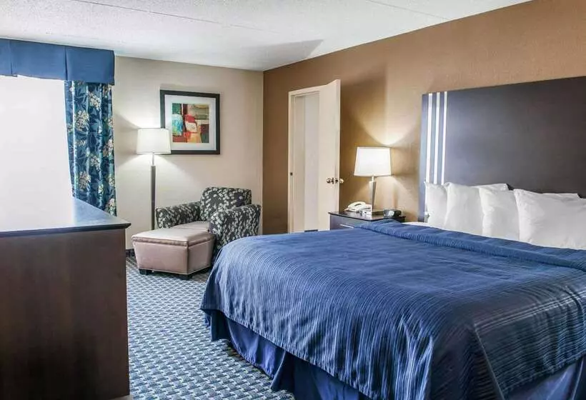 Отель Quality Inn Terre Haute University Area