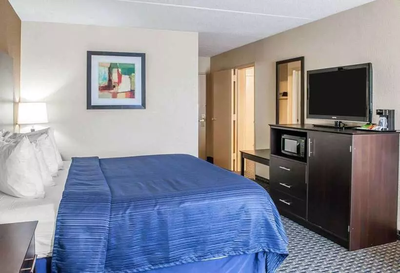 Отель Quality Inn Terre Haute University Area