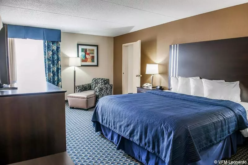 Отель Quality Inn Terre Haute University Area