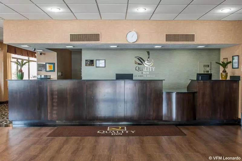 Отель Quality Inn Terre Haute University Area
