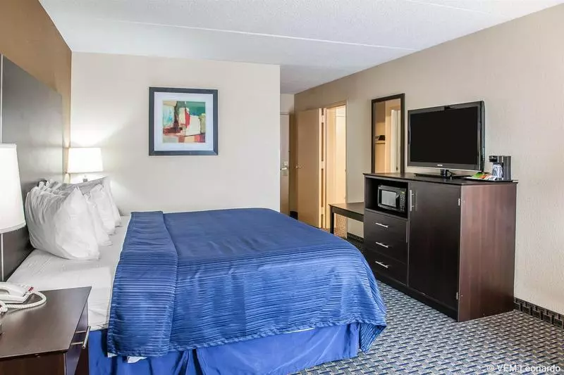 Отель Quality Inn Terre Haute University Area