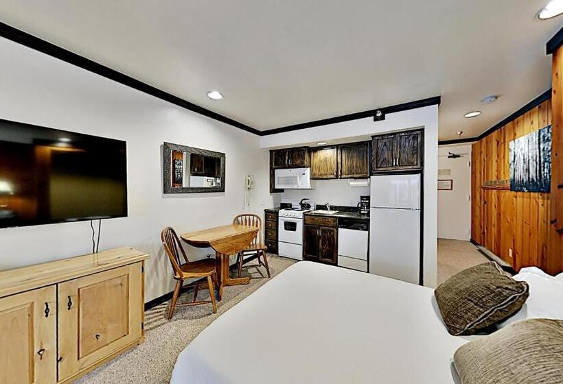 هتل The Lodge At The Mountain Village