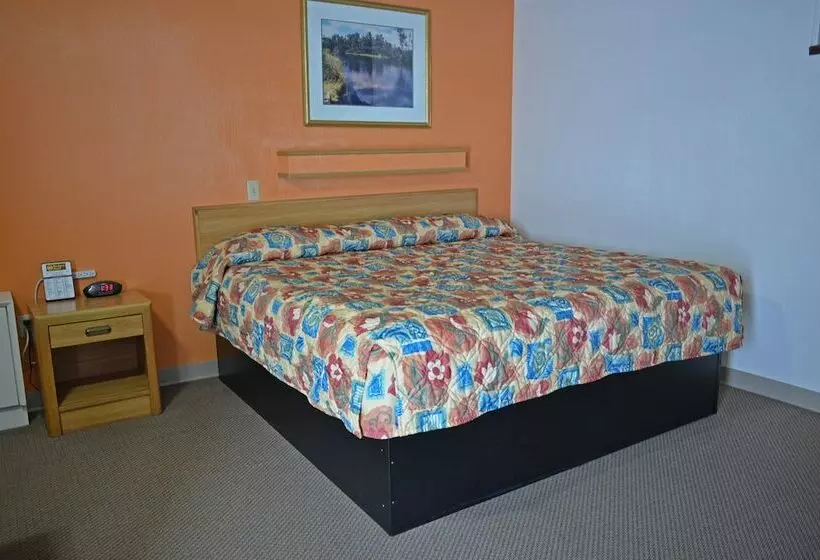 Мотель Budget Host Inn Iron Mountain