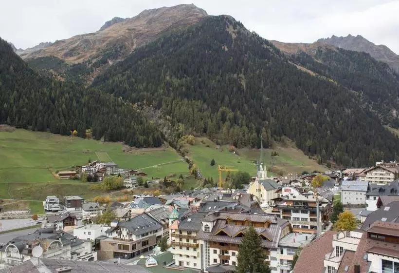 ホテル Garni Försterheim