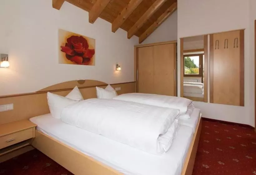 ホテル Garni Försterheim