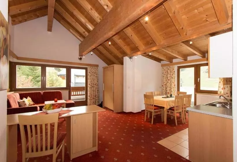 ホテル Garni Försterheim