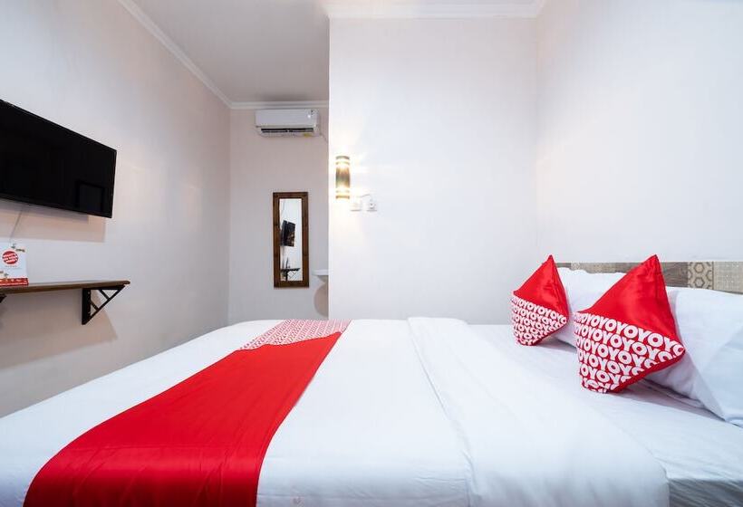 בית מלון כפרי Oyo 2285 Art Guest House Syariah