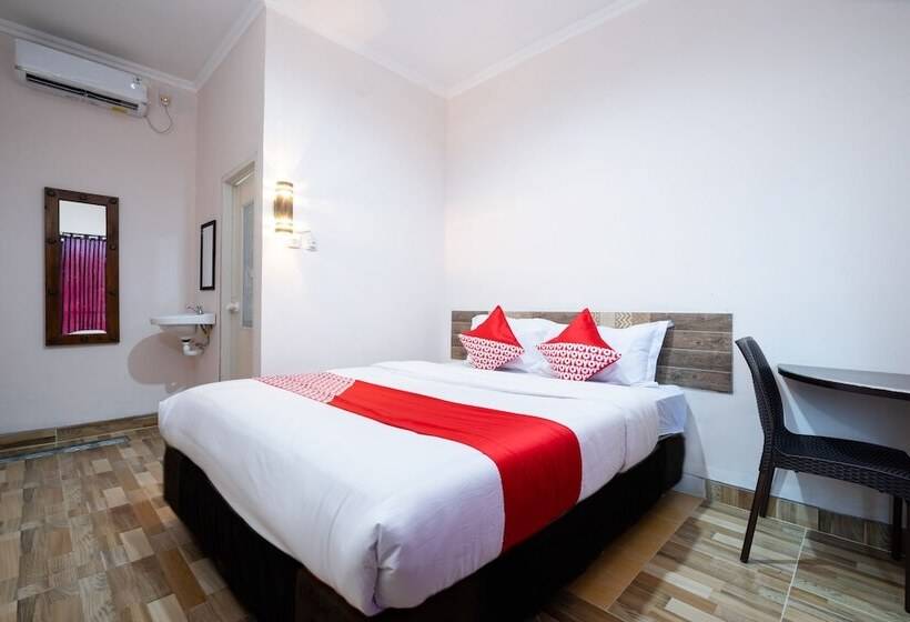 בית מלון כפרי Oyo 2285 Art Guest House Syariah