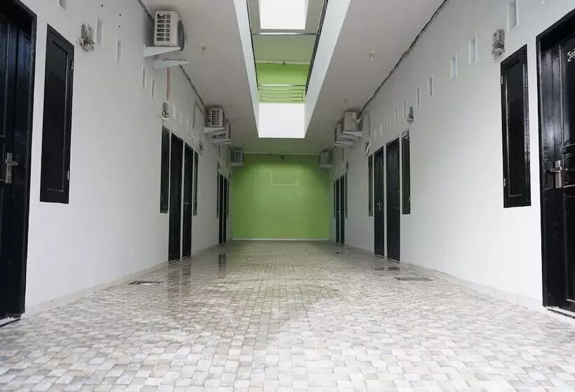 ホテル Spot On 2330 Pondok Grand Mamoa