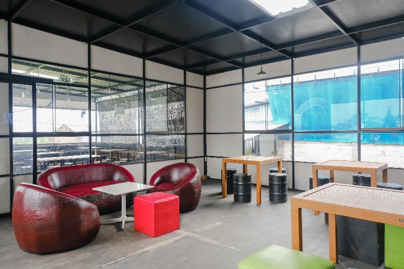 בית מלון כפרי Oyo 1468 Sm House