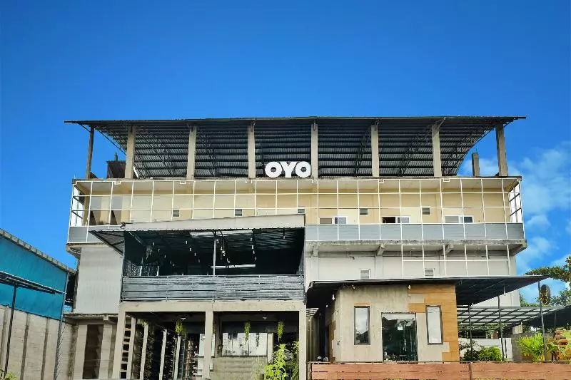 ホテル Oyo 1468 Sm House