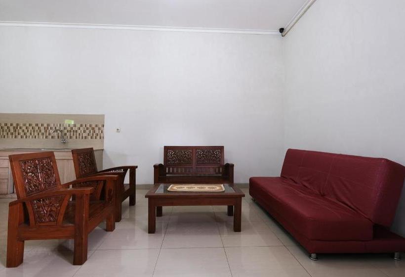 בית מלון כפרי Oyo 2231 D Kost