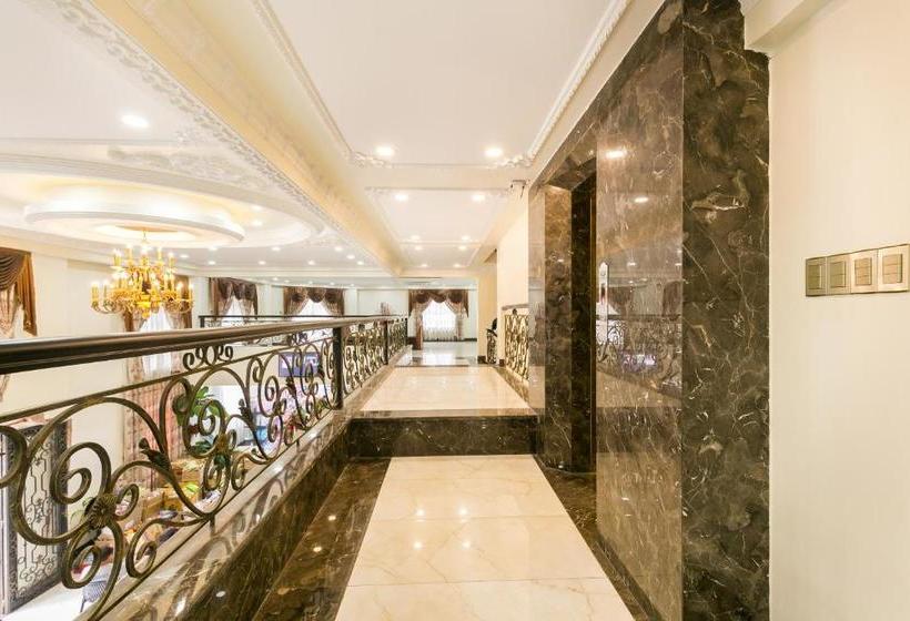 호텔 Oyo 628 Tăng Phát