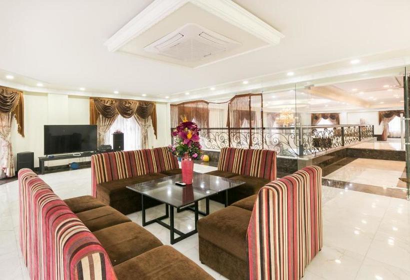 호텔 Oyo 628 Tăng Phát