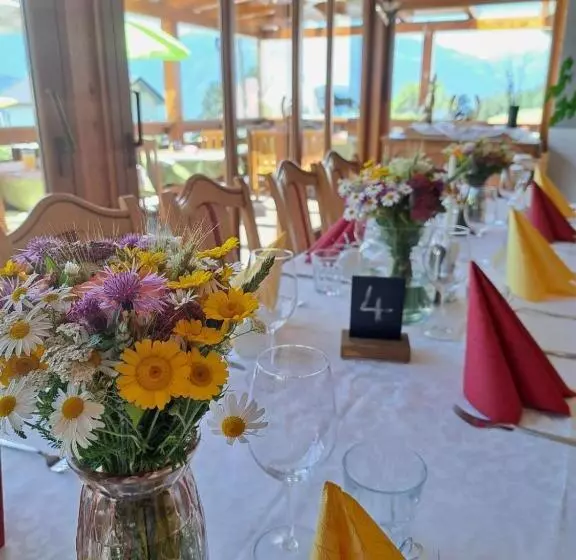 Majatalo Berggasthof Karlbauer