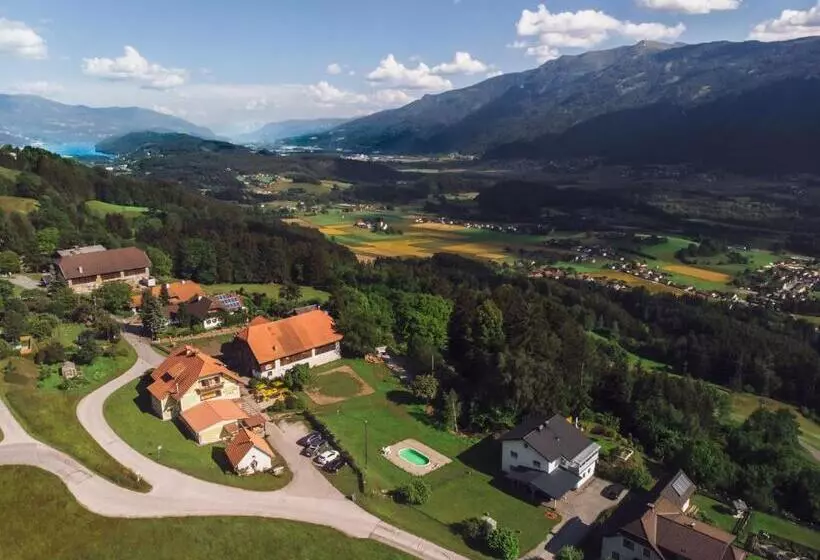 Majatalo Berggasthof Karlbauer