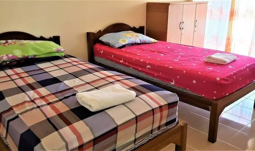 ホテル Baan Yuyuen