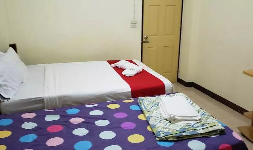 ホテル Baan Yuyuen