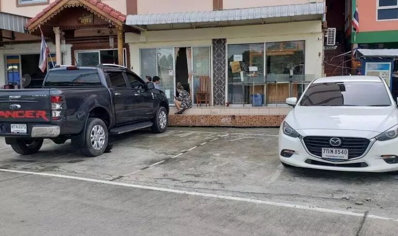 ホテル Baan Yuyuen