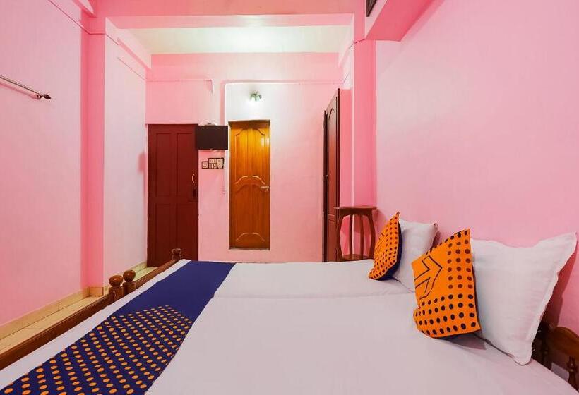 فندق Spot On Kk Lodge