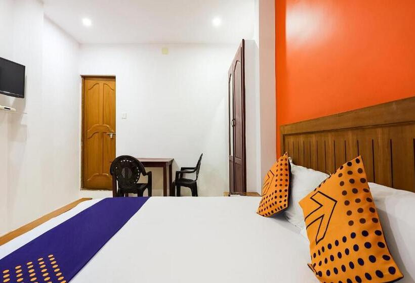 فندق Spot On Kk Lodge