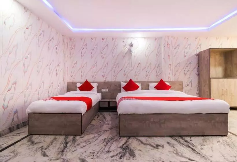 ホテル O Ghar Residency