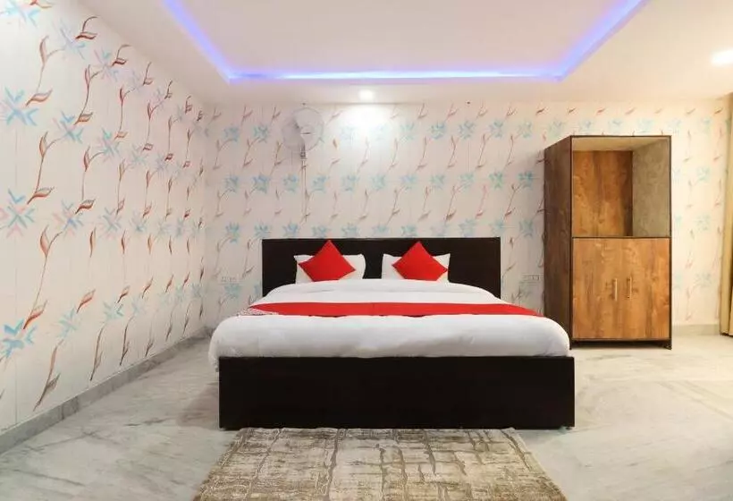 ホテル O Ghar Residency